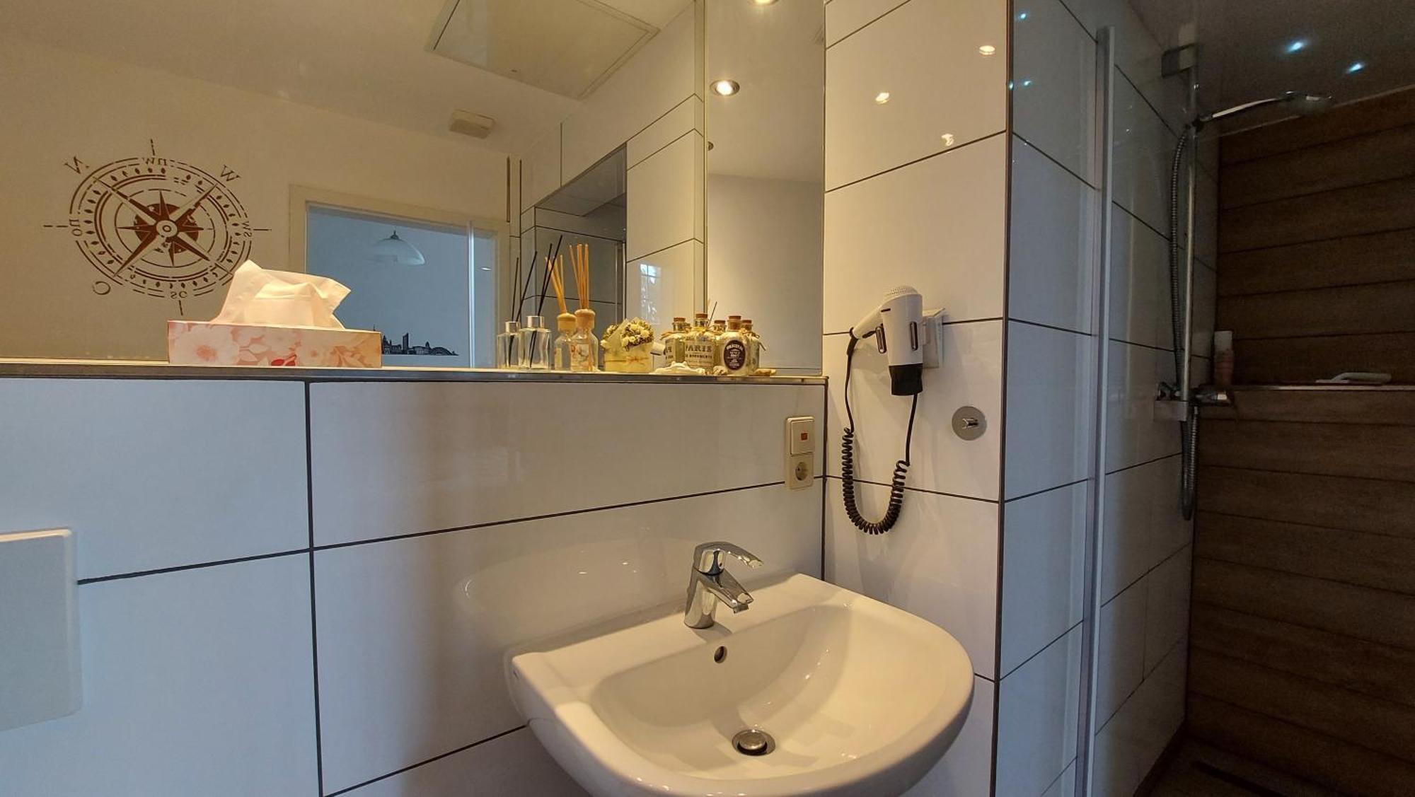 Leipzig Ferienwohnung In Ruhiger Lage Exterior foto
